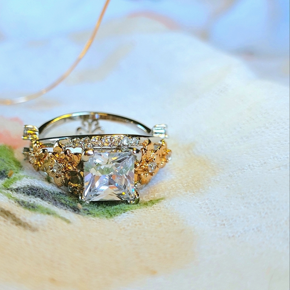Fashion Floral Ring Size 8
